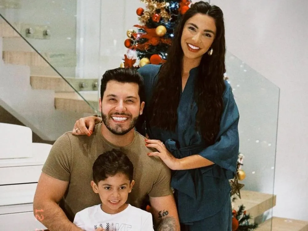 Lutando na Justiça pela guarda do filho com Marília, Murilo Huff detalha convivência Sertanejo que quer a guarda unilateral do garoto abriu o jogo sobre o convívio com Leozinho, fruto da união com a cantora Marília Mendonça, atualmente com 5 anos