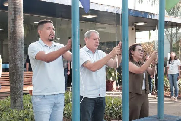 Parlamentares participam da abertura alusiva à Semana da Pátria