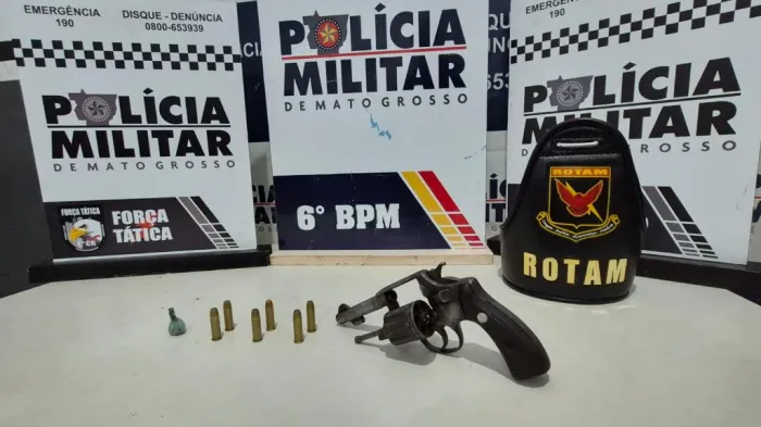 Polícia Militar apreende arma de fogo e conduz três suspeitos em Cáceres