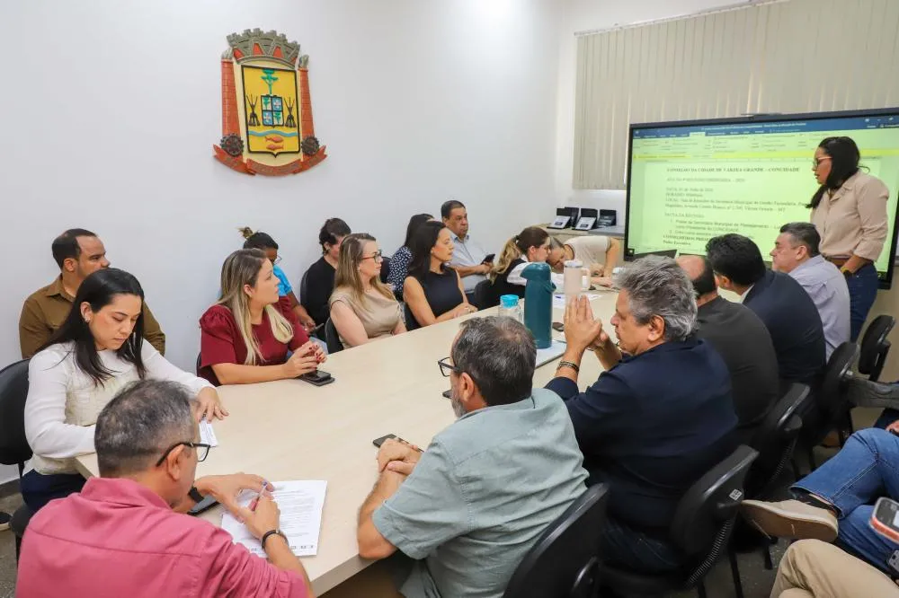 Prefeitura apresenta Plano Municipal de Saneamento ao Concidade e reforça convite para audiência pública
