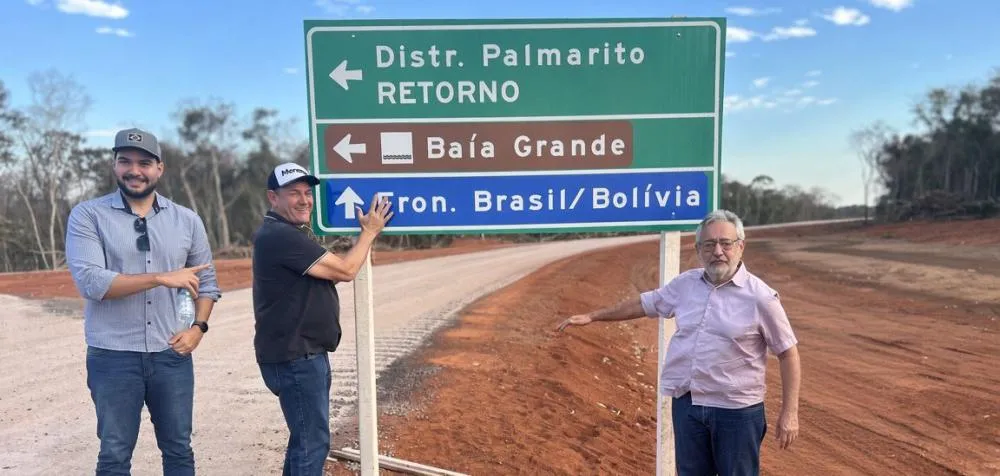 Deputado Moretto vistoria obras de pavimentação na MT-199 e chega à fronteira com a Bolívia