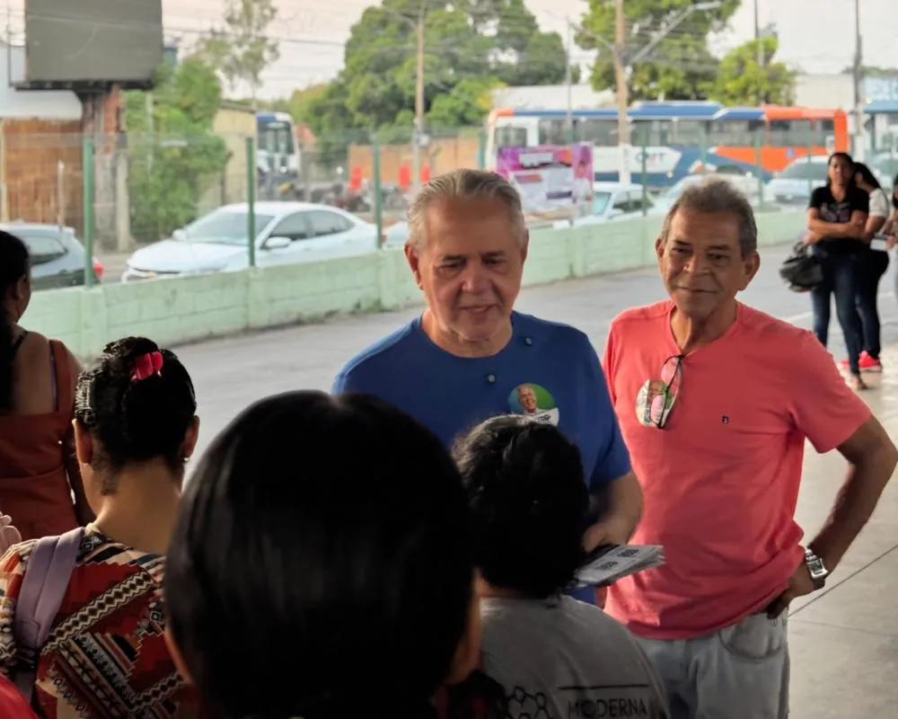 No Terminal André Maggi, Antero apresenta propostas a trabalhadores e estudantes