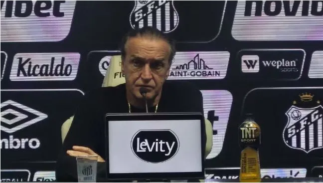 Cuca lamenta lesão de Neymar na eliminação do Santos e afirma: “Vamos ter que nos virar sem ele”