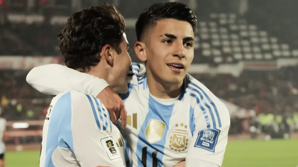 Thiago Almada está fora dos duelos da Argentina nesta Super Data Fifa • Reprodução/X @Argentina