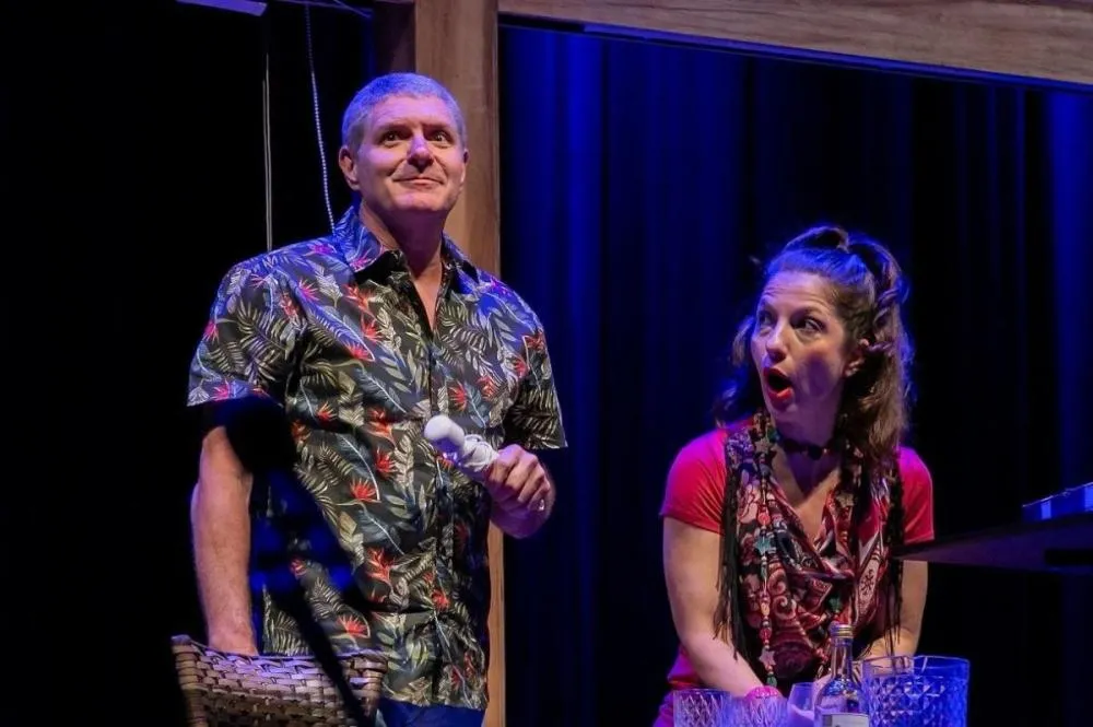 Cine Teatro Cuiabá recebe comédia 'Troca ou não Troca' neste sábado; saiba o elenco