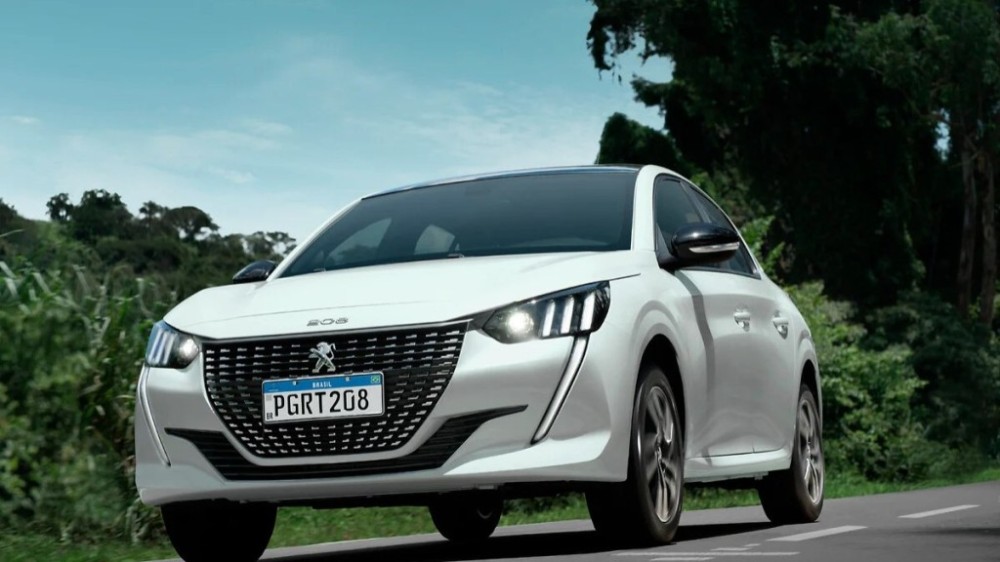 Peugeot 208 chega na linha 2024 mais caro e sem motor turbo