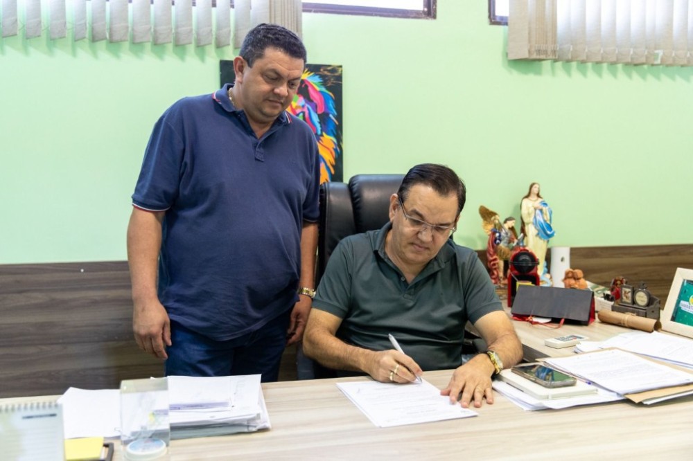 Ordem de serviço marca início da construção da Praça do Buriti