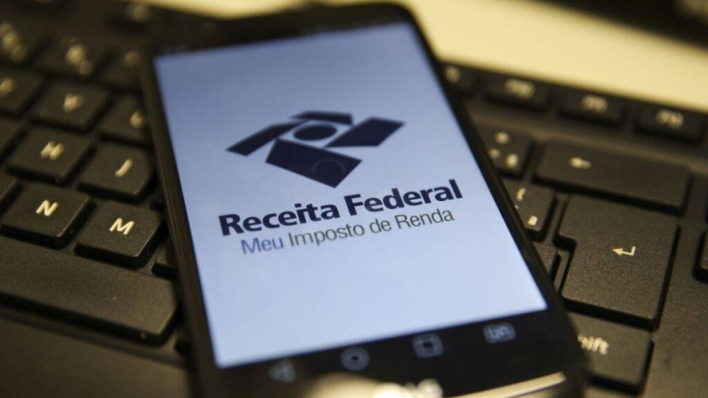 Imposto de Renda isento para quem ganha R$ 5 mil pode ficar para 2025
