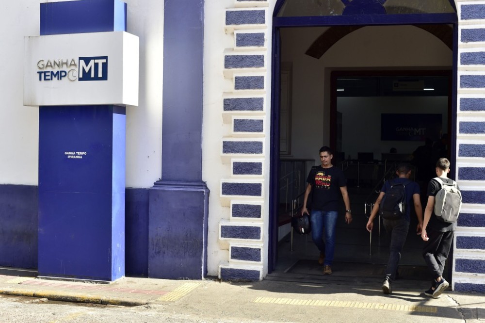 Procon-MT participa de mutirão e auxilia consumidor na renegociação de dívidas