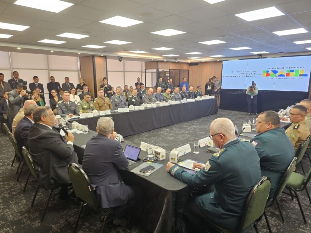 Comandante-geral da PMMT discute integração da segurança nacional em reunião com ministro da Justiça