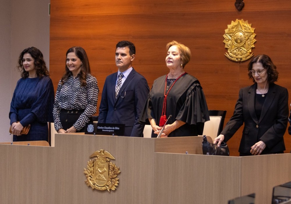 Autoridades destacam o fortalecimento nas comarcas com a posse dos 25 juízes(as) substitutos(as)