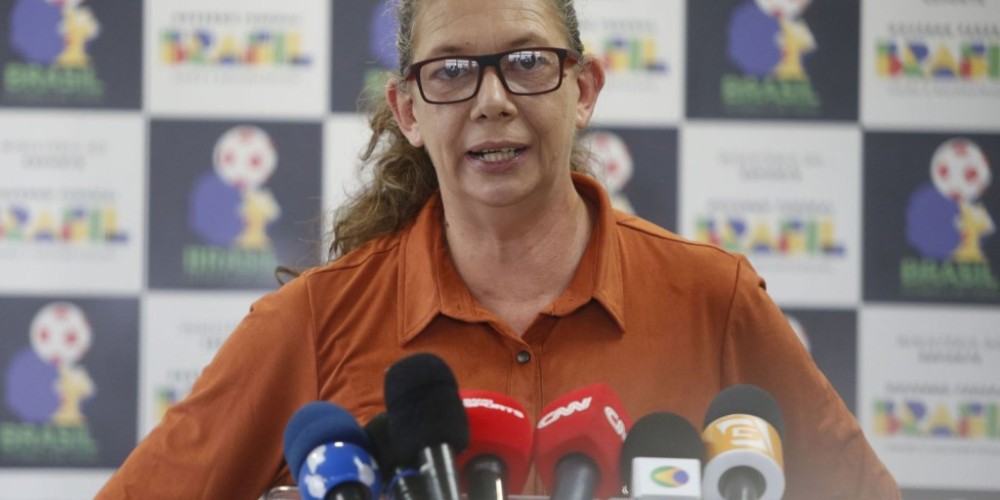 Ana Moser diz não ter controle sobre sua manutenção no ministério