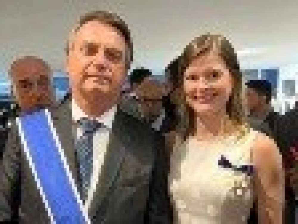 Bolsonaro pede a Tarcísio emprego nos EUA a mãe de sua neta