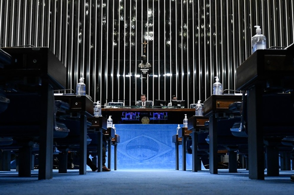 Farmácias do SUS vão ter que divulgar estoques de remédios, aprova Senado