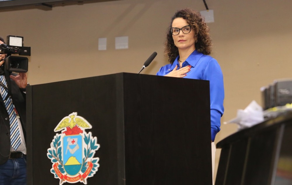 Sheila Klener toma posse na ALMT disposta a ampliar a luta em defesa das mulheres