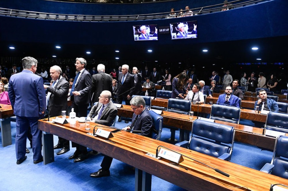 Retomada da indústria será tema de debate no Plenário