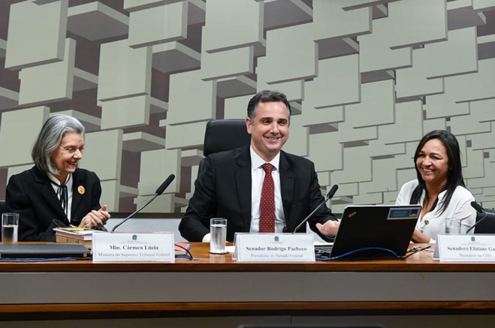 Debatedores apontam a necessidade de fortalecer a cultura democrática no Brasil