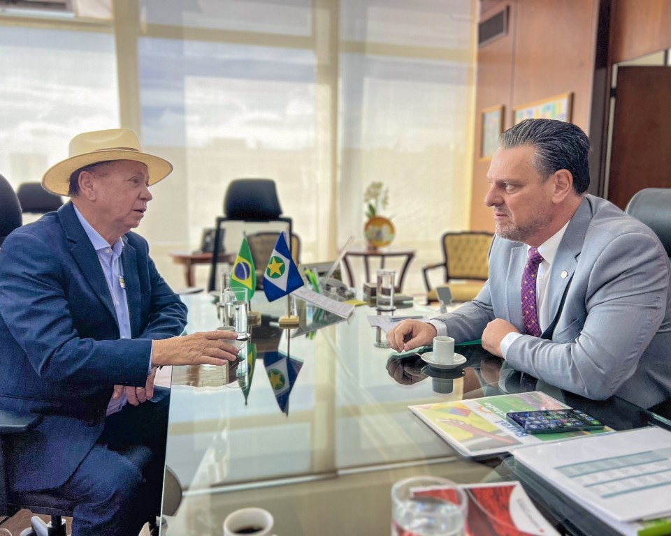 Em reunião com ministro, prefeito solicita maquinários e recursos para viaduto em Sinop