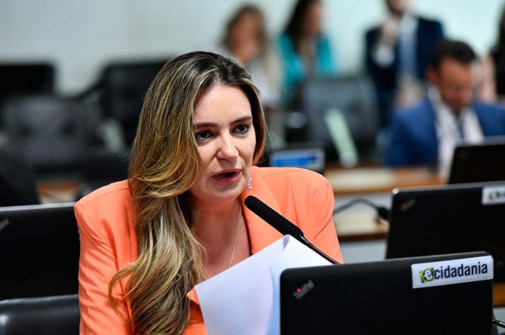 Restrição a conteúdos sobre automedicação na internet avança na CCJ