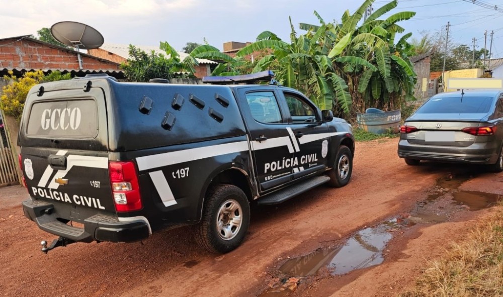 Criminoso procurado por homicídios de pai e filha e de comerciante é preso pela Polícia Civil em Cuiabá