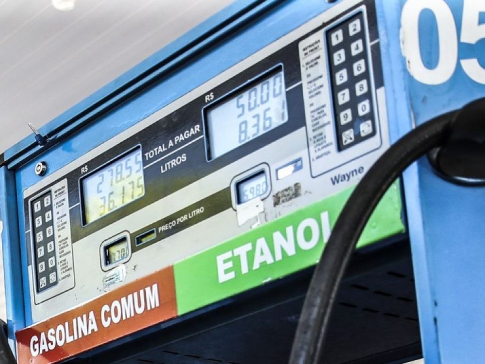 Comissões ouvem ministro de Minas e Energia sobre apagão, exploração de petróleo e mineração