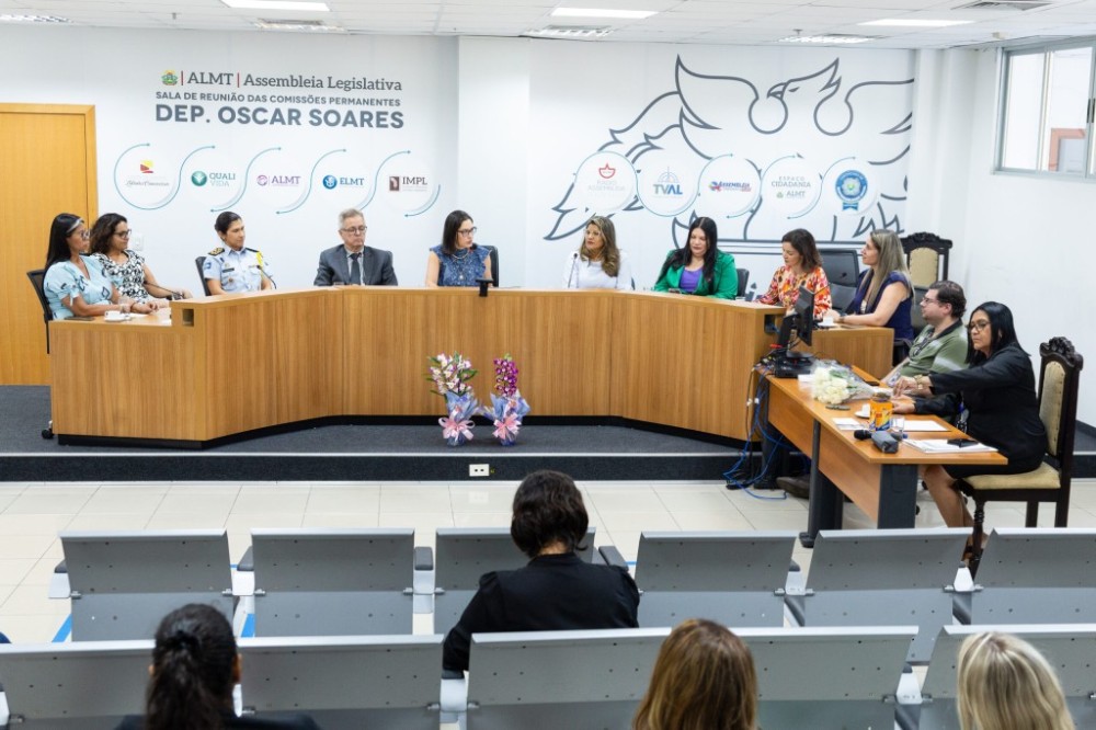 Procuradoria Especial da Mulher realiza primeira reunião de grupo de estudo