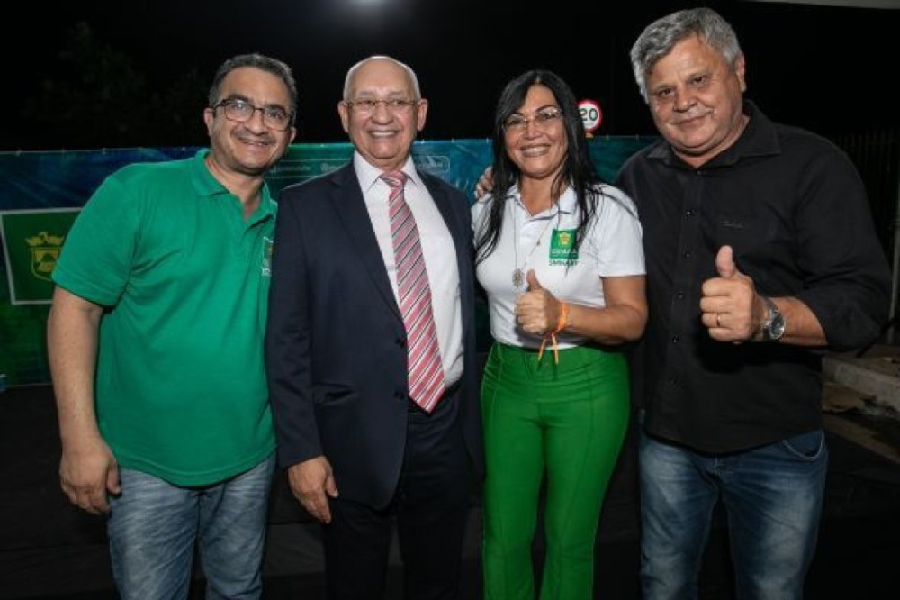 Gestão Emanuel Pinheiro e TJ entregam 342 títulos aos moradores do Dr. Fábio I e II