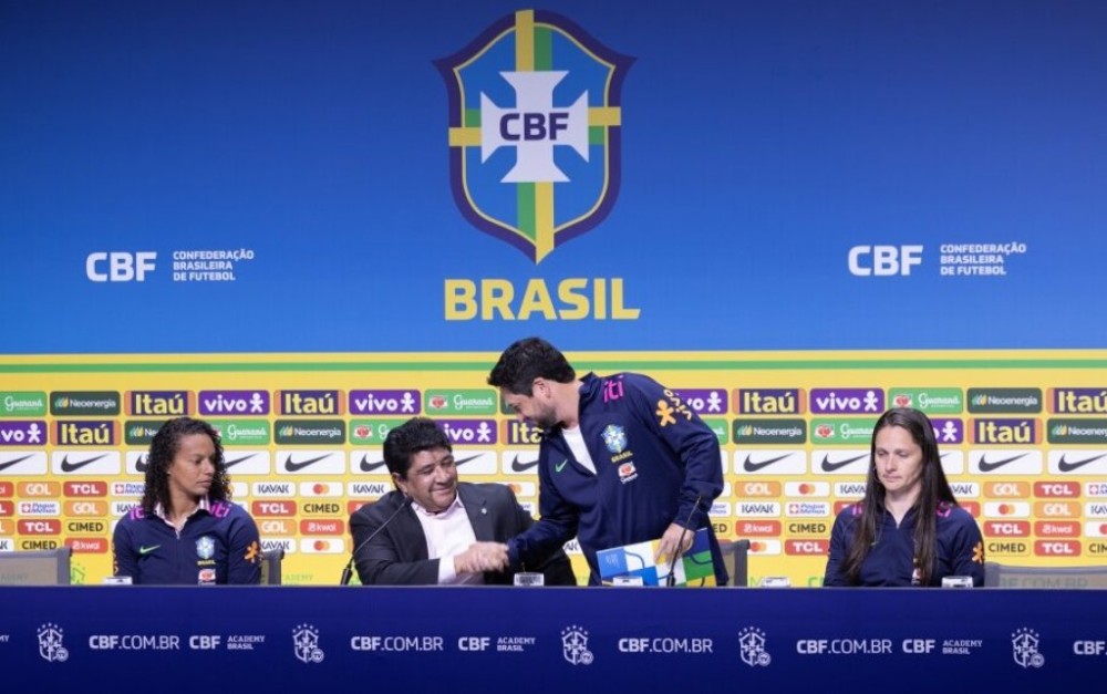 Arthur Elias é o novo técnico da Seleção Brasileira Feminina