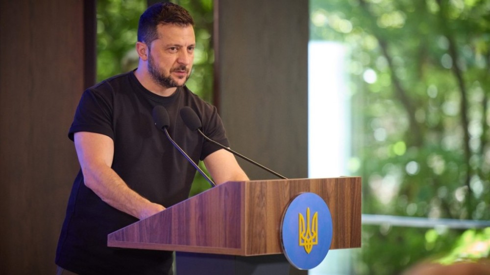 Zelensky anuncia troca de ministro da Defesa após caso de corrupção