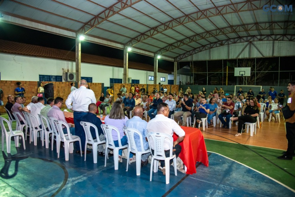 Famílias do 10 de Junho recebem escrituras