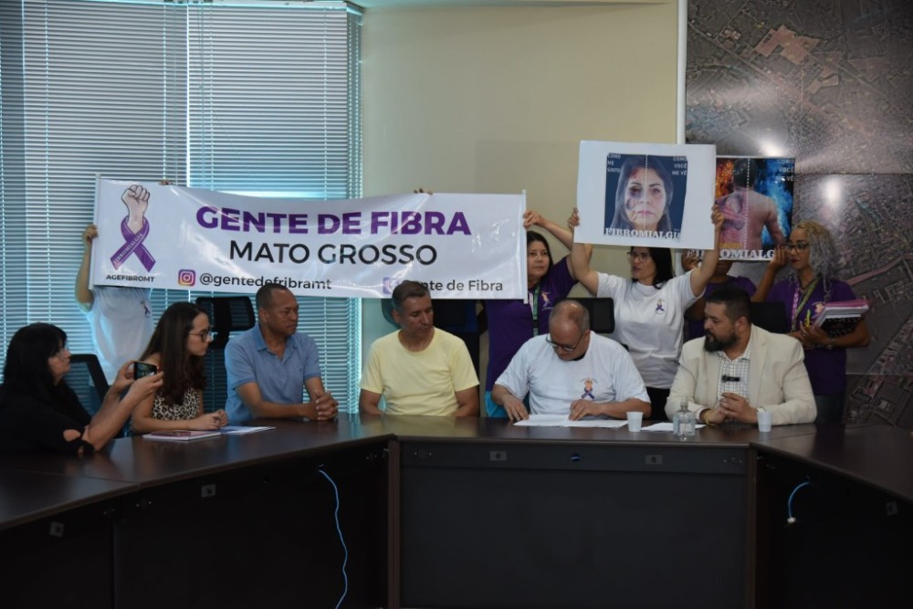 Prefeito sanciona lei que garante direitos às pessoas com fibromialgia