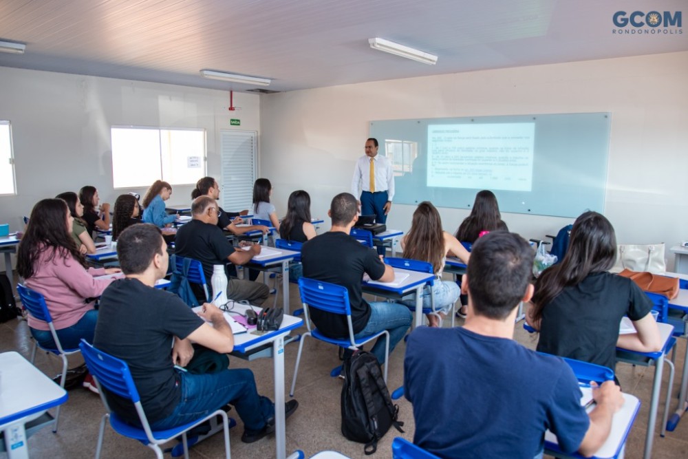 Estudantes já têm aulas no prédio construído pela Prefeitura para sediar a Unemat