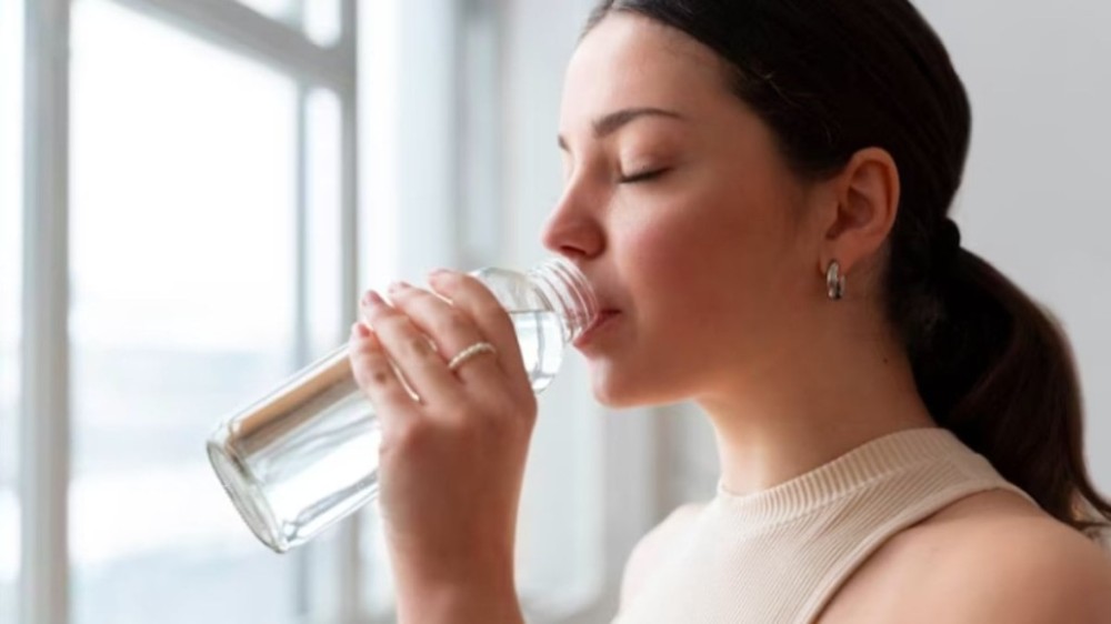 Alerta para a hidratação do corpo nos próximos dias de calor extremo