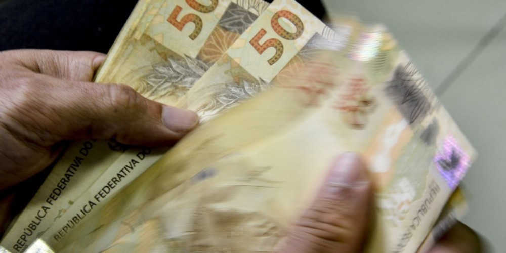 Estimativas do mercado para a inflação e o PIB permanecem estáveis