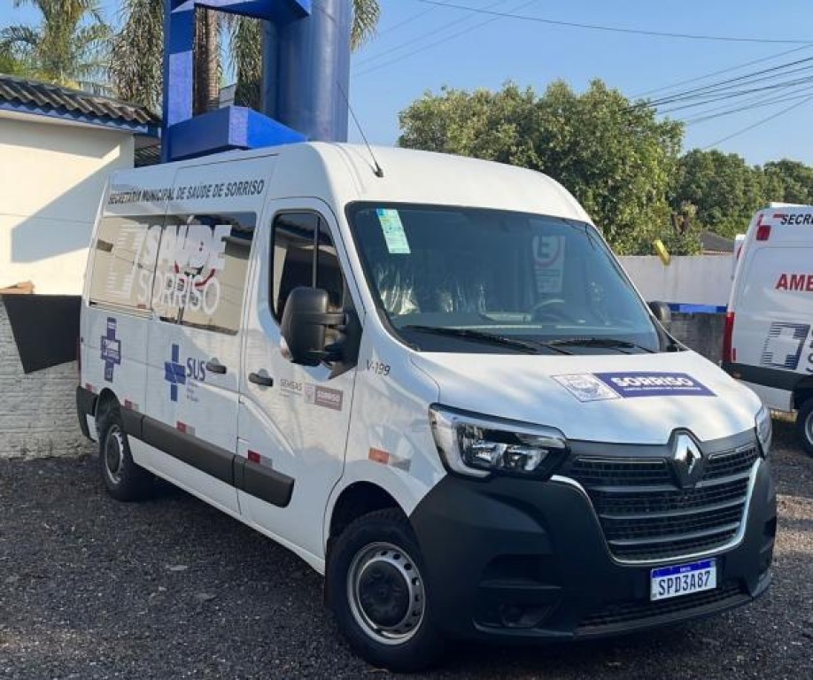 Município recebe nova van para a saúde