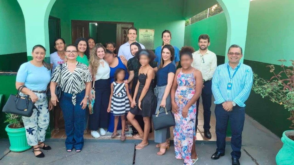 Cinco juízes substitutos conhecem casa lar em Várzea Grande