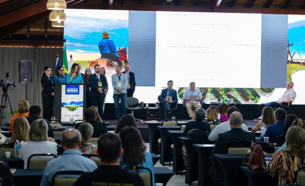 Núcleos de Solução de Conflitos elaboram propostas de enunciados durante evento em Chapada
