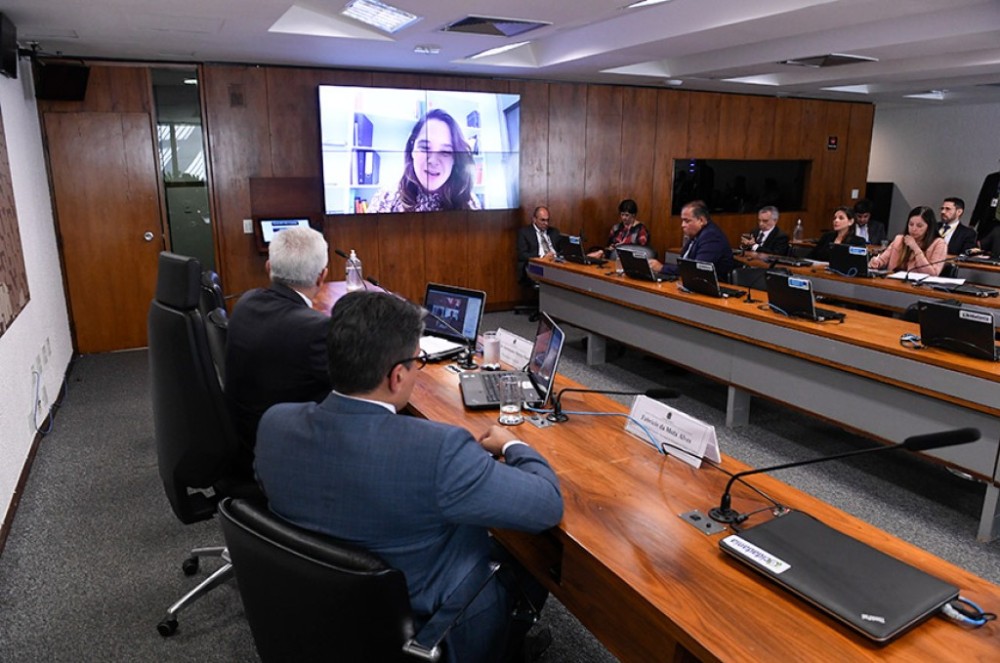 Especialistas defendem clareza nas regras sobre inteligência artificial