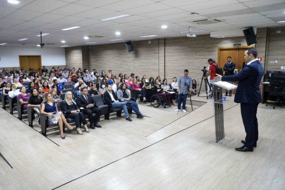 Reflexão sobre conduta é primeiro passo para evitar o assédio no trabalho, destacam palestrantes