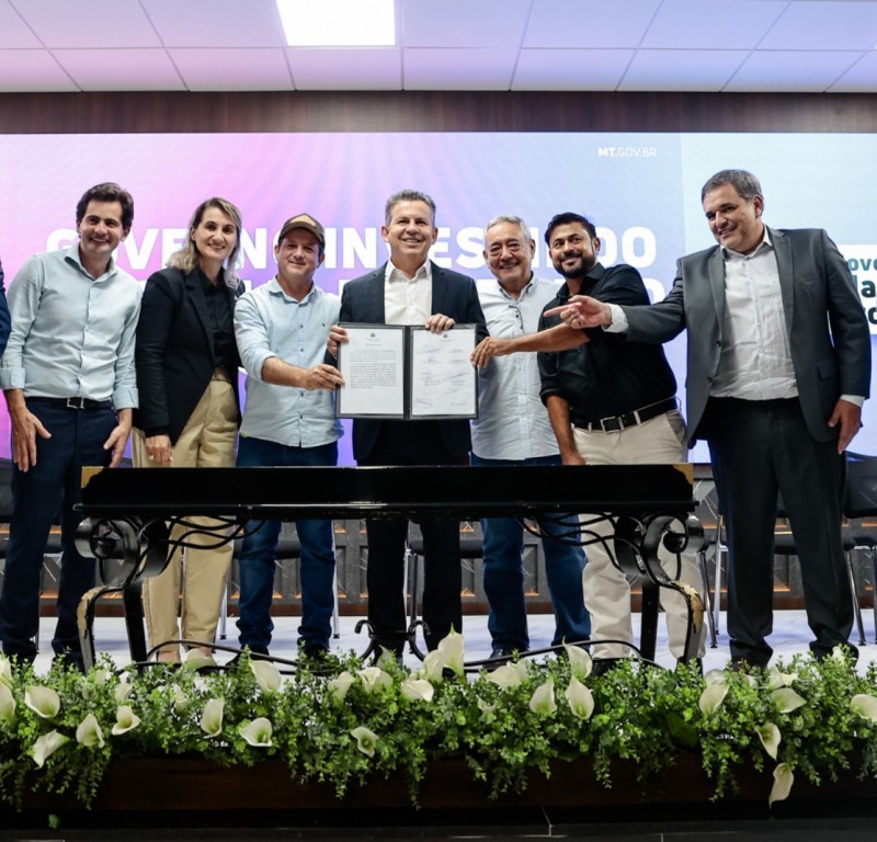 Prefeitos agradecem primeira-dama de MT pela idealização do programa social de habitação