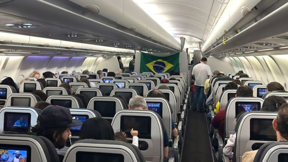 Repatriação: sexto avião da FAB com 219 brasileiros chega ao RJ
