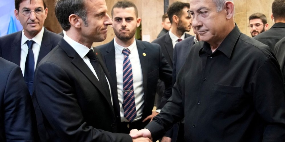 Macron propõe que coalizão anti-Estado Islâmico aja contra o Hamas