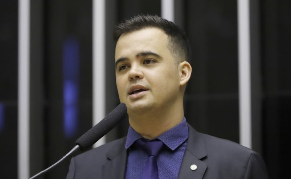 Comissão aprova proibição de tomadas de energia elétrica em áreas acessíveis aos presos nos presídios