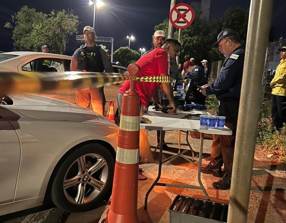 Operação prende oito motoristas por embriaguez ao volante e remove 40 veículos em Cuiabá