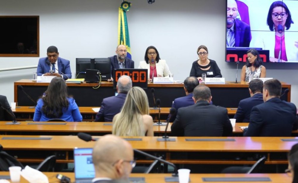 Especialistas pedem atuação maior dos bancos no combate aos golpes financeiros