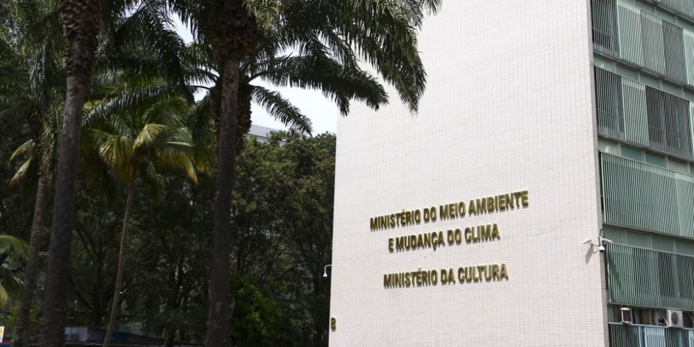 MMA abre concurso público com 98 vagas para analista ambiental