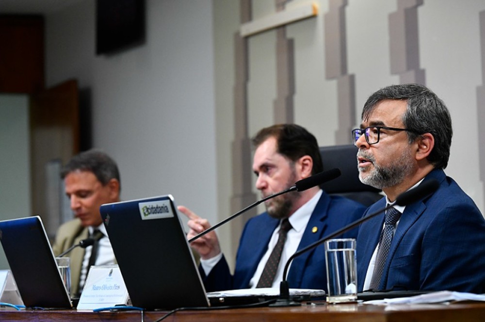 CPI das ONGs: presidente do ICMBio nega uso de arma pesada pelo instituto