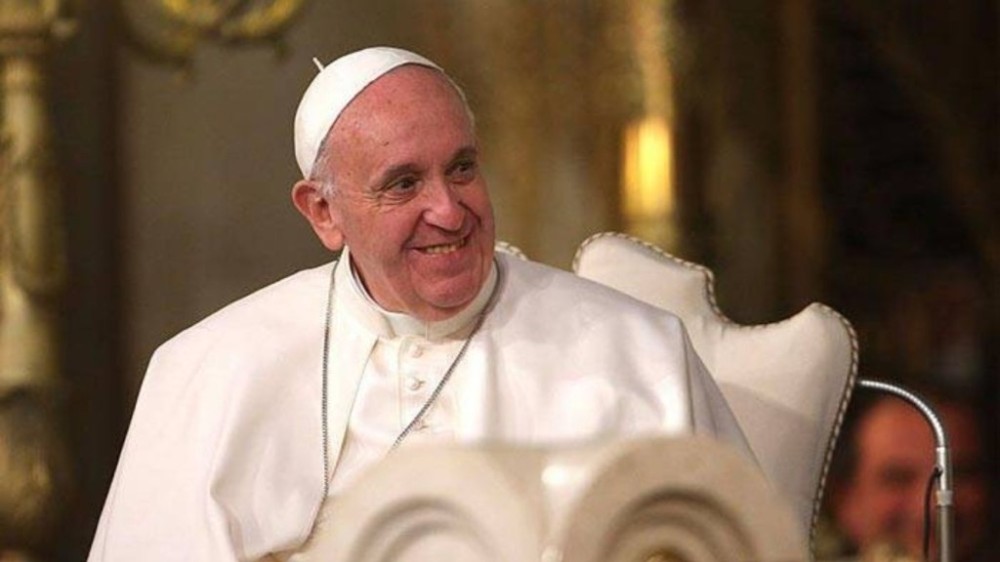 'Guerras são uma derrota', diz Papa Francisco em missa de Finados