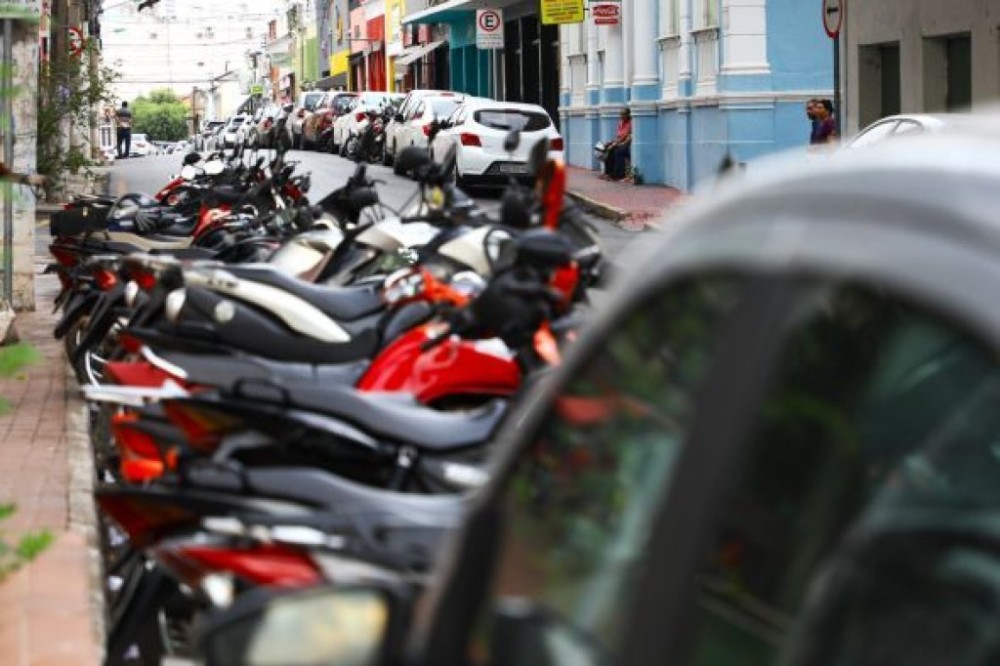 Estacionamento rotativo em Cuiabá terá mais de 40 dias de período educativo sem cobrança