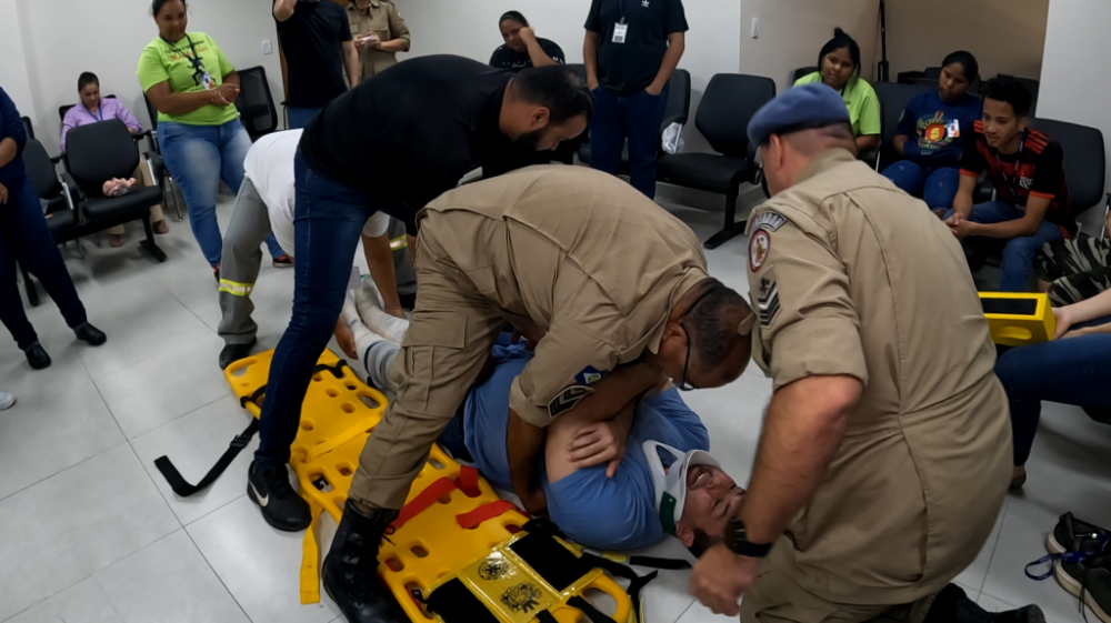 Servidores do Fórum de Várzea Grande fazem curso de combate a incêndio